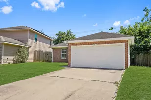 1631 Quail Run, Brookshire, TX 77423 - Photo 2
