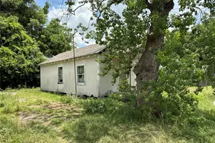 6302 Torreon St, Houston, TX 77026 - Photo 8