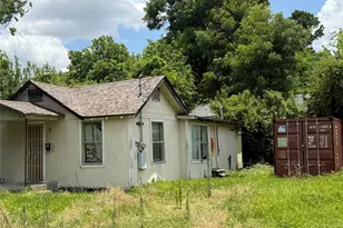 6302 Torreon St, Houston, TX 77026 - Photo 4