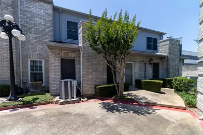 7294 Regency Square Ct, Houston, TX 77036 - Photo 2