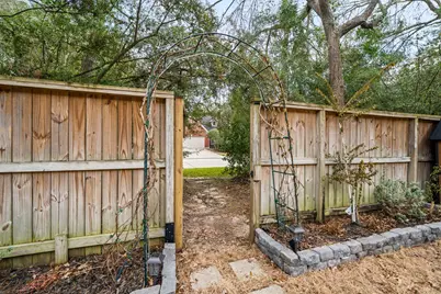 103 S Piper Trace, The Woodlands, TX 77381 - Photo 34