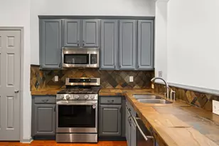 103 S Piper Trace, The Woodlands, TX 77381 - Photo 16