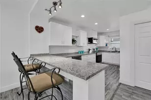 4013 Ave N 1/2, Galveston, TX 77550 - Photo 8
