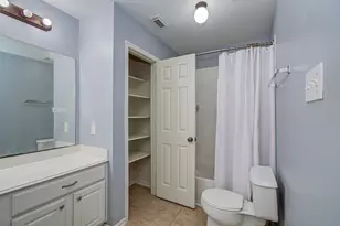 6307 S Wintersage Ln, Houston, TX 77066 - Photo 40