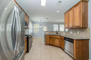 6307 S Wintersage Ln, Houston, TX 77066 - Photo 10