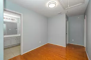6307 S Wintersage Ln, Houston, TX 77066 - Photo 24