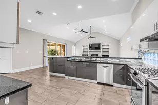 25718 Muirfield Bend Ct, Spring, TX 77389 - Photo 10