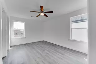 8128 Sterlingshire St, Houston, TX 77078 - Photo 16