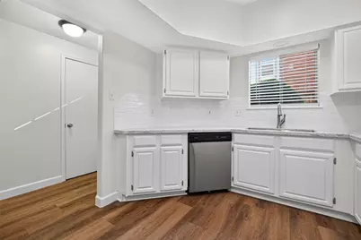 5916 Woodway Place Court, Houston, TX 77057 - Photo 8