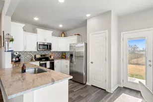 2506 Lightfoot Ln, Bryan, TX 77803 - Photo 14