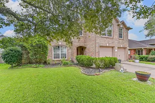 880 Shoal Pointe Ln, League City, TX 77573 - Photo 2