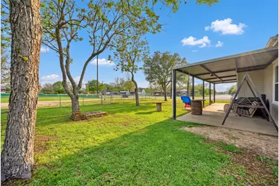 407 N Summit Street, Weimar, TX 78962 - Photo 20