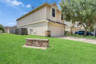 3710 Windmill Village Dr, Houston, TX 77082 - Photo 6