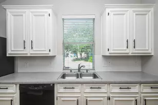 22102 Shortfin Mako Ct, Katy, TX 77449 - Photo 12