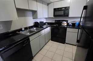 7925-7975 Streamside Dr, Houston, TX 77088 - Photo 14