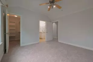 1307 Riverine Ct, Houston, TX 77055 - Photo 40