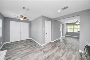 2102 Dewberry Ln, Pasadena, TX 77502 - Photo 8