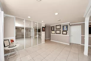 9519 Summer Laurel Ln, Houston, TX 77088 - Photo 6