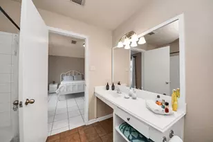 9519 Summer Laurel Ln, Houston, TX 77088 - Photo 16