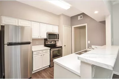 2475 Underwood Street #382, Houston, TX 77030 - Photo 6