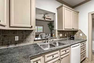 3039 Bayshore Drive, Bacliff, TX 77518 - Photo 42