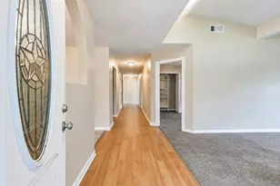 10 Maple Ln, Galveston, TX 77551 - Photo 2