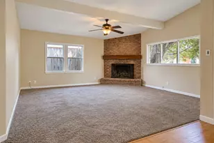 10 Maple Ln, Galveston, TX 77551 - Photo 4