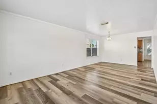 12006 Thornburg Ln, Houston, TX 77067 - Photo 8