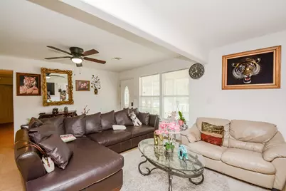 3421 Avenue C, Dickinson, TX 77539 - Photo 4