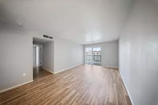 2818 S Bartell Dr, Houston, TX 77054 - Photo 6