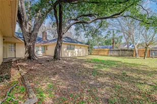 18230 Caprice Ln, Houston, TX 77058 - Photo 36
