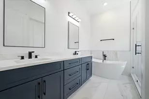 1613 Luzon St, Houston, TX 77009 - Photo 12