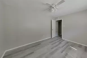 3815 Regency Dr, Houston, TX 77045 - Photo 14