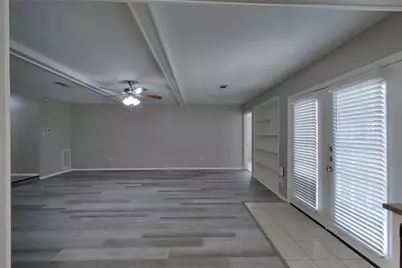 3815 Regency Drive, Houston, TX 77045 - Photo 4