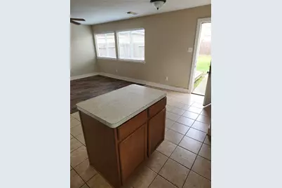 819 Lightningbug Lane, Conroe, TX 77301 - Photo 4