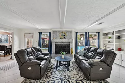 5618 Green Springs Drive, Houston, TX 77066 - Photo 4