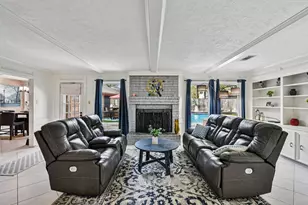 5618 Green Springs Dr, Houston, TX 77066 - Photo 4