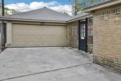 5618 Green Springs Drive, Houston, TX 77066 - Photo 44