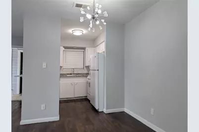1043 Ashland Street #4, Houston, TX 77008 - Photo 2