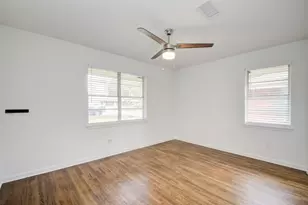 8939 Rockhurst Dr, Houston, TX 77080 - Photo 18