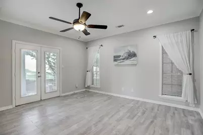 112 Harbour Town Drive, Conroe, TX 77356 - Photo 20