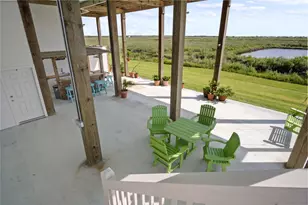 1180 Lagoon Dr, Crystal Beach, TX 77650 - Photo 40