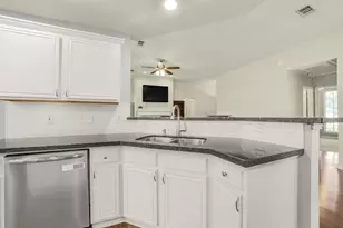 11711 Inga Ln, Houston, TX 77064 - Photo 10