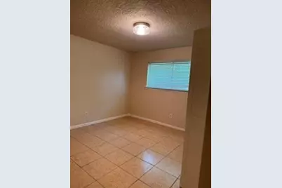 10118 Kirkbluff Drive, Houston, TX 77089 - Photo 10