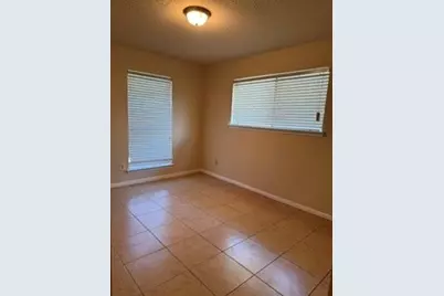 10118 Kirkbluff Drive, Houston, TX 77089 - Photo 6