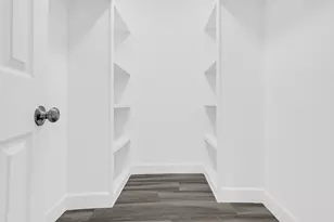 549 E New York St, Brazoria, TX 77422 - Photo 14