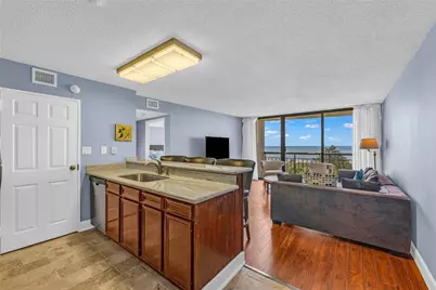 5220 Seawall Boulevard #635, Galveston, TX 77551 - Photo 6