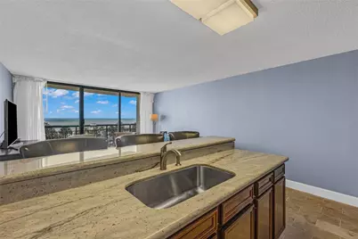 5220 Seawall Boulevard #635, Galveston, TX 77551 - Photo 10