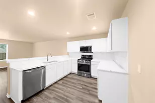 16751 N Rail Dr, Conroe, TX 77385 - Photo 10