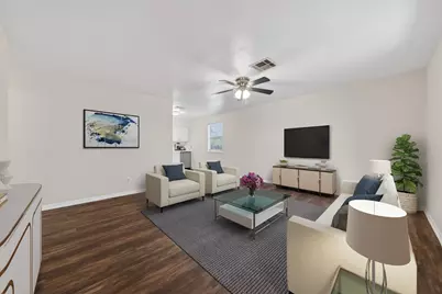 506 Oklahoma Avenue, Bacliff, TX 77518 - Photo 4